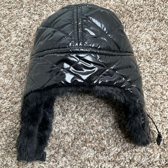 Kids winter hat, faux patent leather with faux fur lining, black, one size, NWOT - Picture 6 of 7